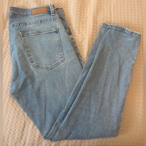 Zara Men’s Slim Stretchy Light Wash Blue Jeans 36x32